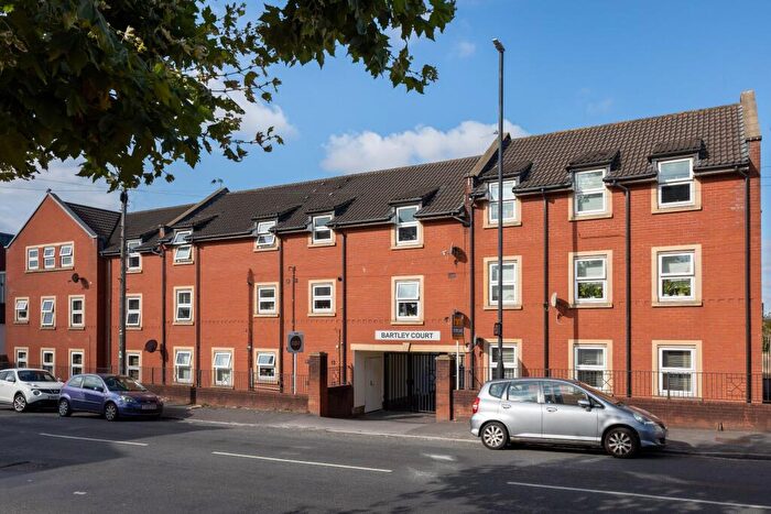 2 Bedroom Apartment For Sale In Bartley Court, Blackswarth Road, Redfield, BS5