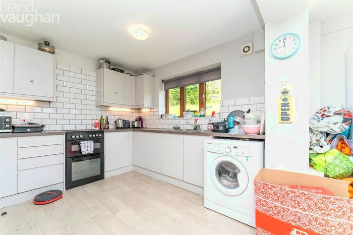 3 Bedroom Semi-Detached House To Rent In Norwich Drive, Brighton, BN2