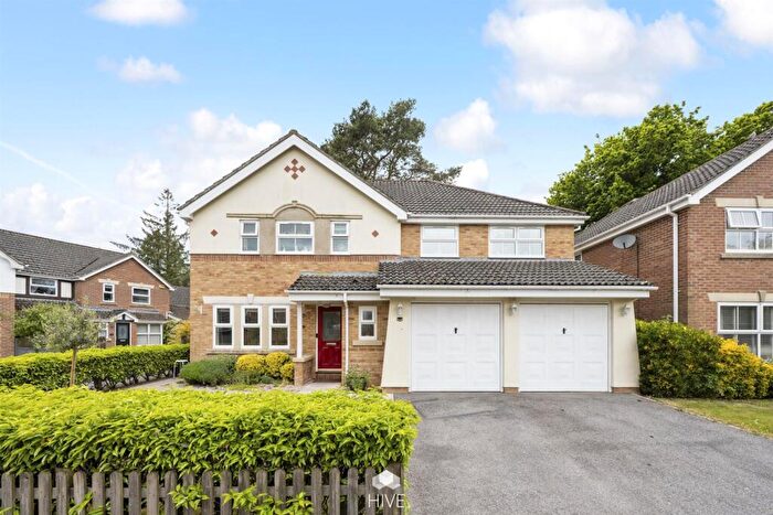 5 Bedroom Detached House For Sale In Hillmeadow, Verwood, BH31