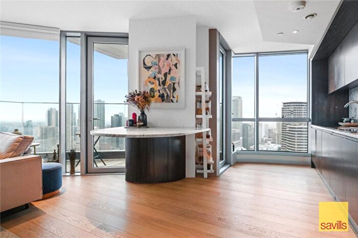 2 Bedroom Apartment For Sale In Charrington Tower, Biscayne Avenue, Canary Wharf, London, E14