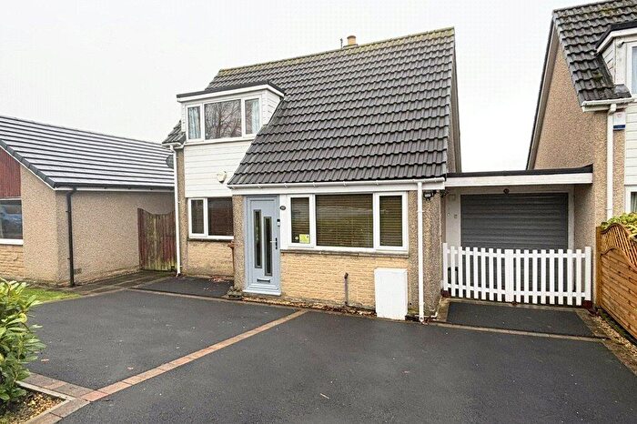 3 Bedroom Link Detached House For Sale In Greenacres, Skipton, BD23