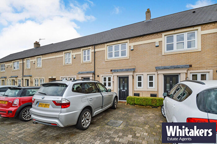 2 Bedroom Town House To Rent In St. Georges Court, Willerby, Hull, HU10