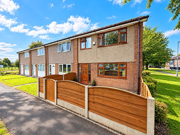3 Bedroom End Of Terrace House For Sale In Hardberry Place, Offerton, Stockport, SK2