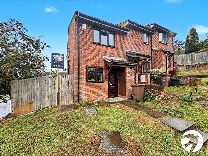 2 Bedroom End Of Terrace House For Sale In Mermaid Close, Princes Park, Kent, ME5