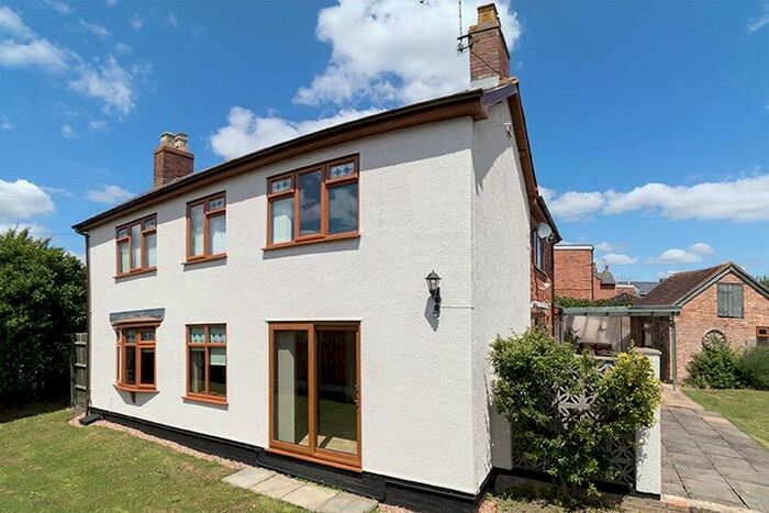 4 Bedroom Detached House To Rent In Gaydon Road, Bishops Itchington CV47