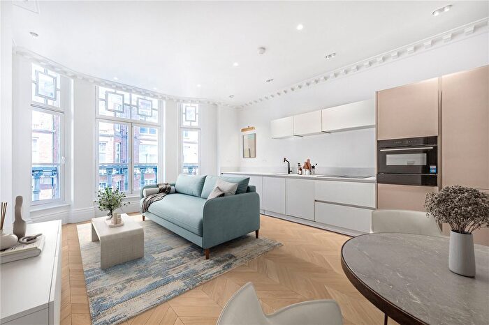 2 Bedroom Flat To Rent In Montagu Mansions, London, W1U