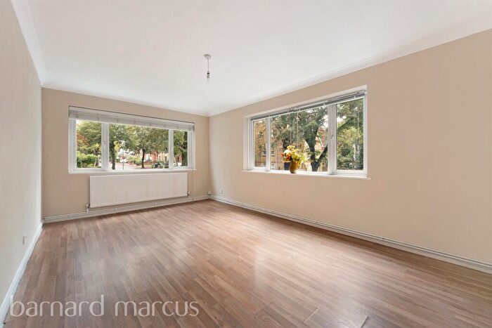 2 Bedroom Flat For Sale In Egmont Road, Sutton, SM2
