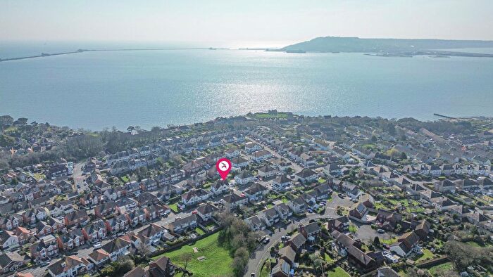 5 Bedroom Link Detached House To Rent In Southdown Road, Weymouth, DT4