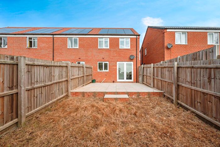 3 Bedroom End Of Terrace House For Sale In Portobello Drive, Martham, Great Yarmouth, NR29