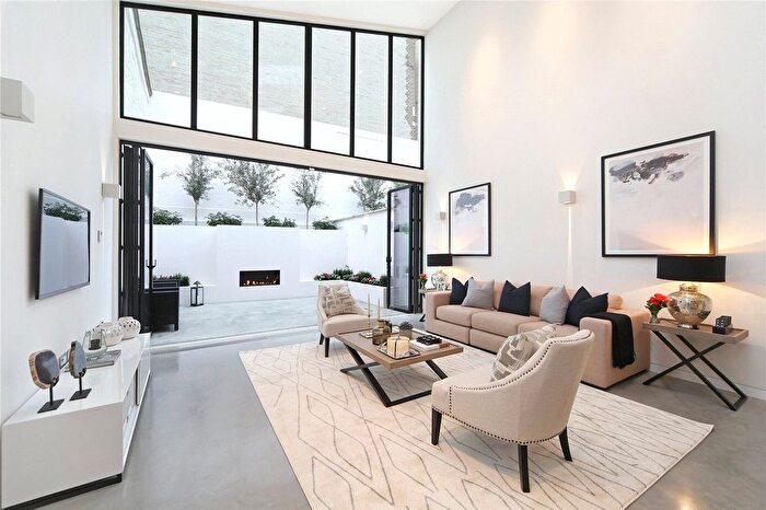 4 Bedroom Terraced House For Sale In Abingdon Road, London, W8