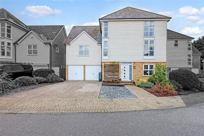5 Bedroom Detached House For Sale In Saltcote Maltings, Heybridge, Maldon, Essex, CM9