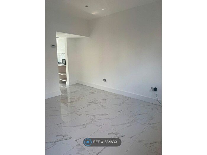 2 Bedroom Terraced House To Rent In Coteford St, London, SW17