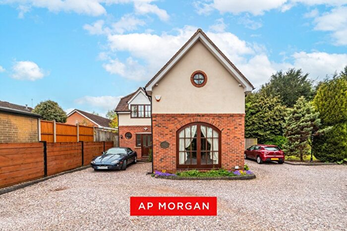4 Bedroom Detached House For Sale In Hole Farm Mews, Hole Lane, Birmingham, West Midlands, B31