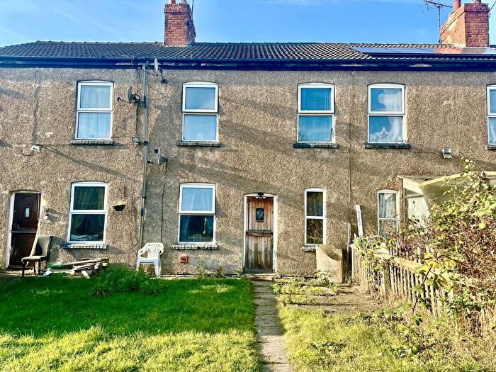 3 Bedroom Terraced House For Sale In West Lea, Clowne, Chesterfield, S43