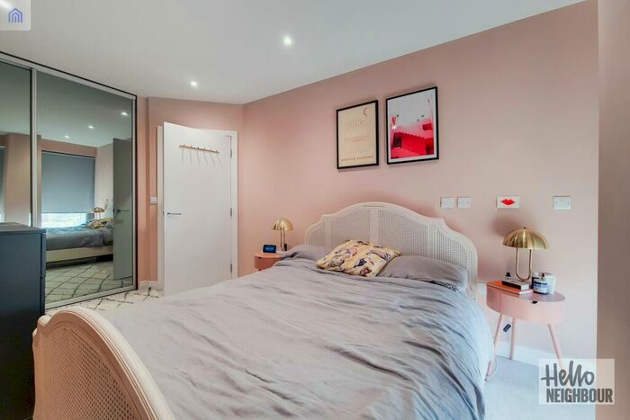 2 Bedroom Apartment To Rent In Vega House, Hemming Street, London, E1
