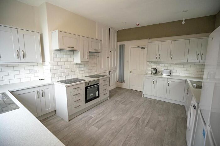 7 Bedroom House To Rent In Beech Hill Road, Broomhill, S10