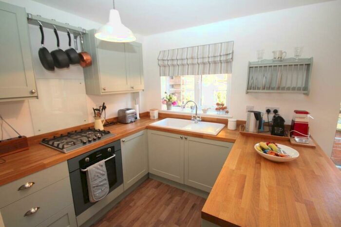 3 Bedroom House To Rent In Chapel Cottages, Hemel Hempstead, HP2