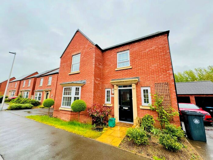 4 Bedroom House To Rent In Keepers Meadow, Long Itchington, CV47
