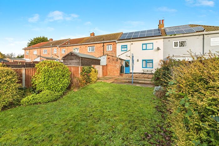 3 Bedroom Terraced House For Sale In Northwood Close, Lowestoft, NR33