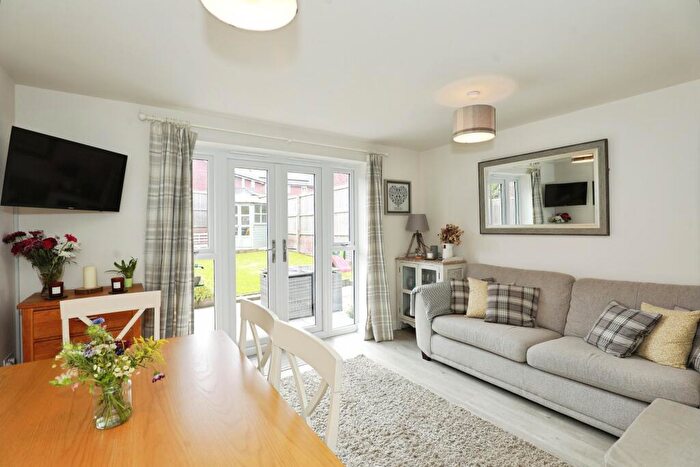 4 Bedroom Semi Detached House For Sale In Aire Drive, Northwich, CW9