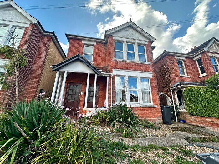 2 Bedroom Flat To Rent In Frederica Road, Bournemouth, BH9