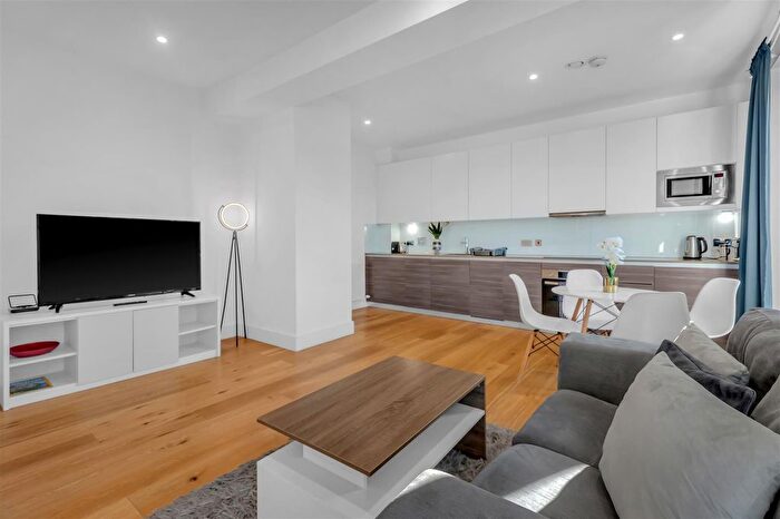 1 Bedroom Property To Rent In Lampton Road, Hounslow, TW3