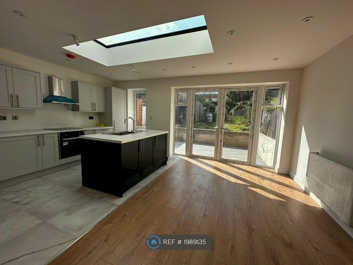 3 Bedroom Semi-Detached House To Rent In Cascade Road, Buckhurst Hill, IG9