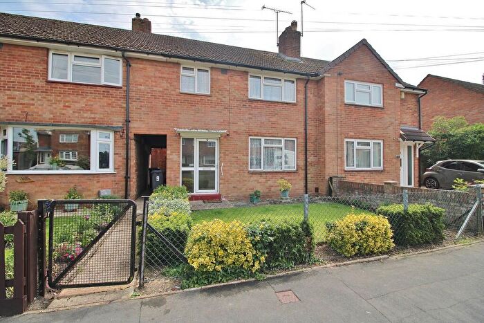 3 Bedroom Terraced House For Sale In Plaitford Grove, Leigh Park, PO9