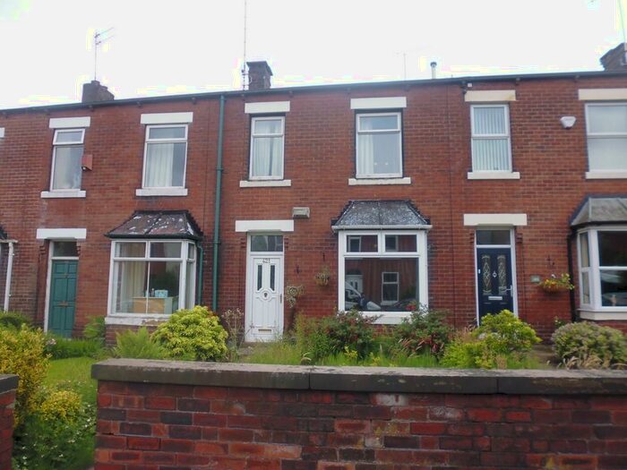3 Bedroom Terraced House To Rent In Bury Road, Oakenrod, OL11