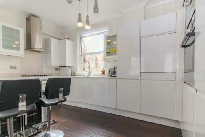 2 Bedroom Apartment To Rent In High Street Stratford, Broadway, Stratford, London, E15