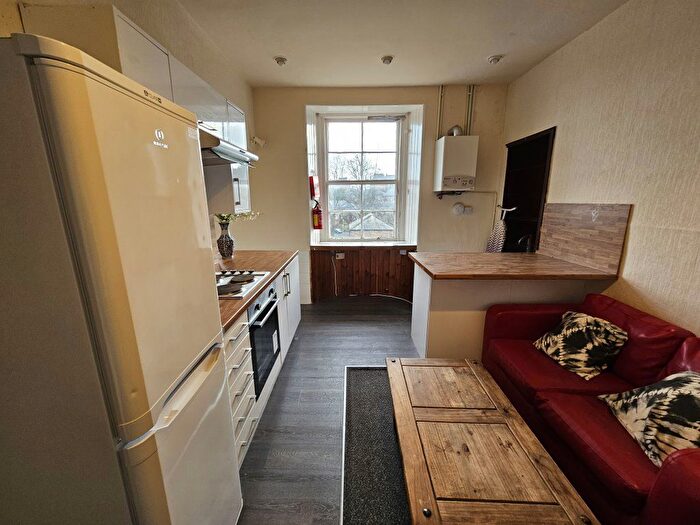 2 Bedroom Flat To Rent In Tl Scott Street, Dundee, DD2
