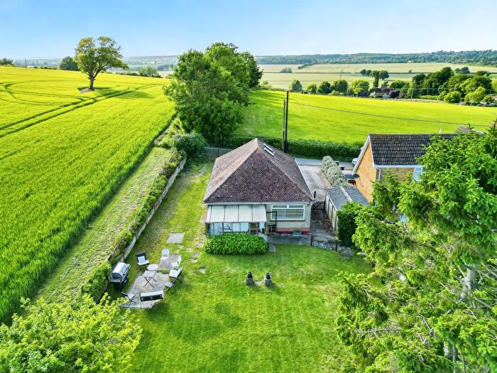2 Bedroom Detached Bungalow For Sale In The Baulk, Cheddington, Leighton Buzzard, LU7