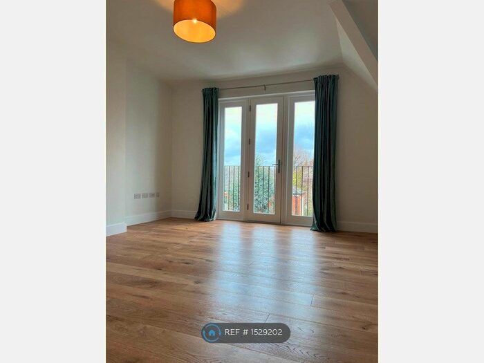 1 Bedroom Flat To Rent In Sternhold Avenue, London, SW2