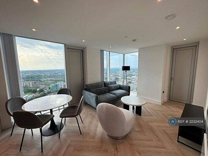 2 Bedroom Flat To Rent In Bankside Boulevard, Manchester, M3