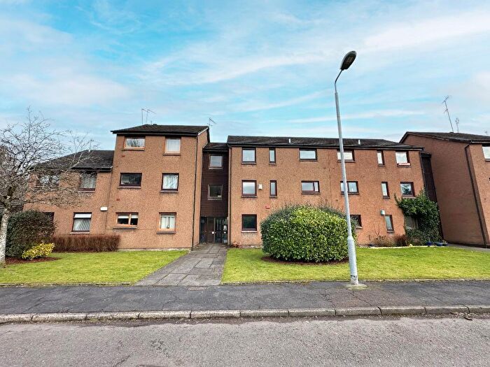 2 Bedroom Flat To Rent In Fortingall Place, Kelvindale, Glasgow, G12