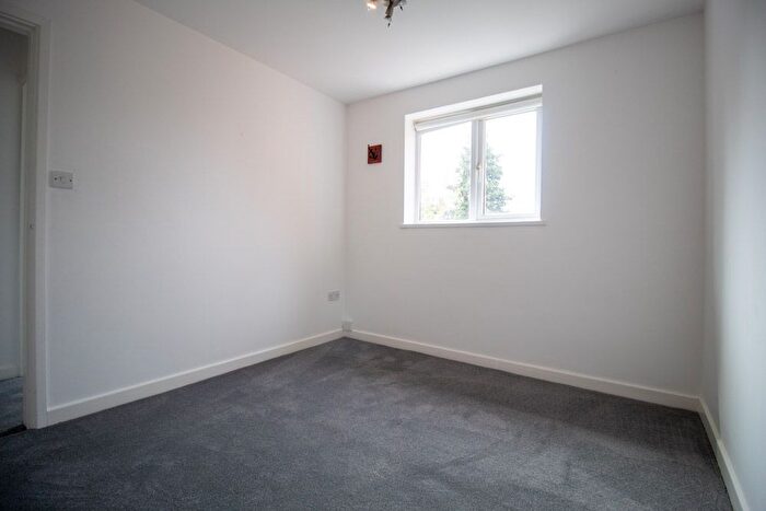 2 Bedroom Flat To Rent In Radcliffe Road, West Bridgford, NG2
