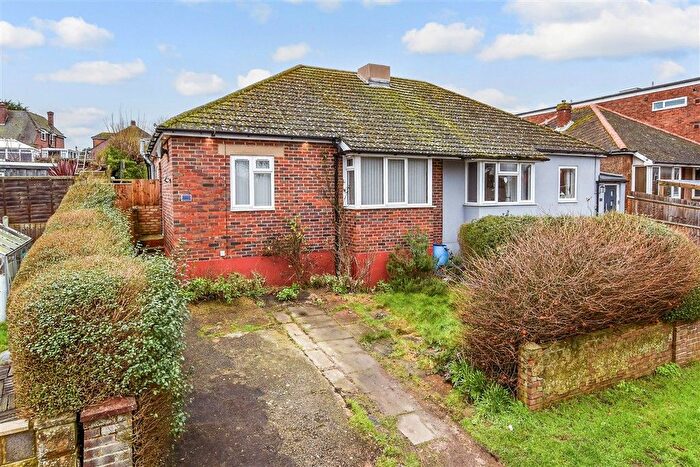 3 Bedroom Semi-Detached Bungalow For Sale In First Avenue, Newhaven, East Sussex, BN9