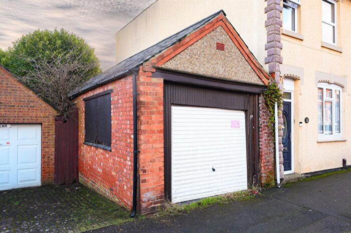 Garages For Sale In Salisbury Street, Kettering, NN16