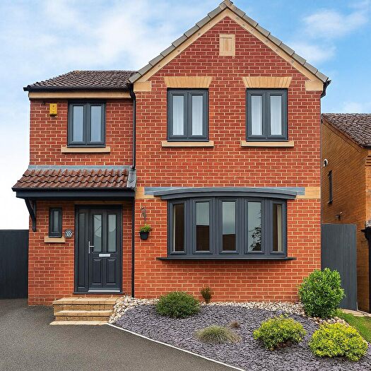 3 Bedroom Detached House For Sale In Chatsworth Way, Heanor, DE75