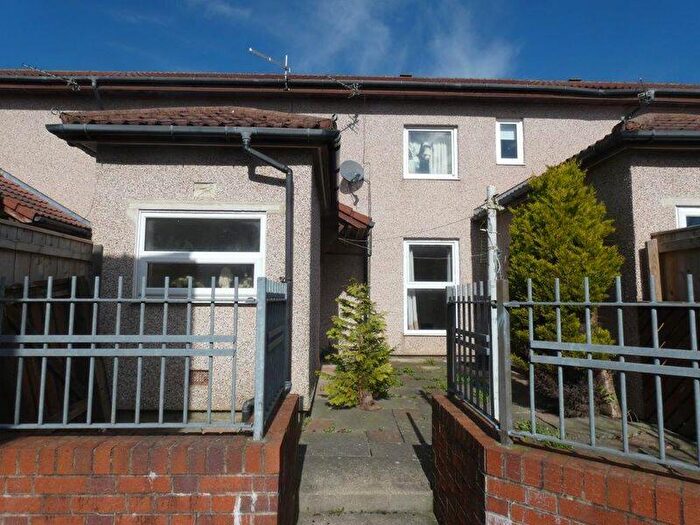 3 Bedroom Terraced House For Sale In Grasmere Court, Newcastle Upon Tyne, NE12