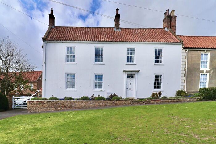 3 Bedroom House For Sale In Church Hill, South Cave, HU15