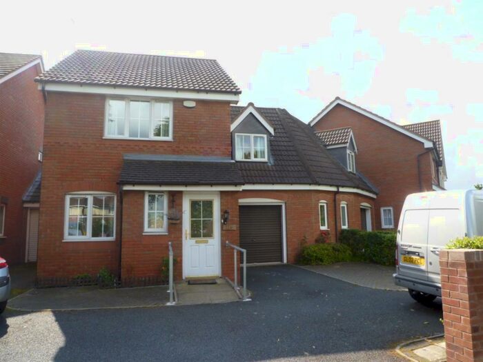 3 Bedroom Detached House To Rent In Tyburn Road, Birmingham, West Midlands, B24