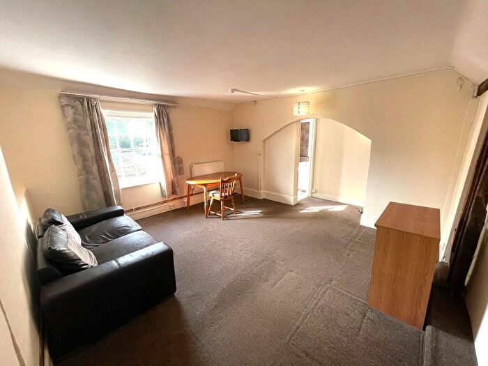 1 Bedroom House Of Multiple Occupation To Rent In Mill Lane, RH20