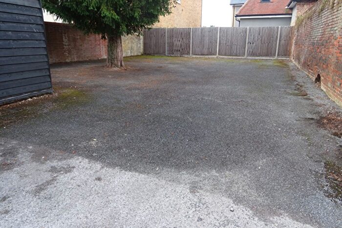Garage / Parking To Rent In Baldock Street, Ware, SG12