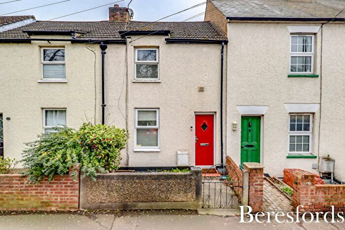 2 Bedroom Terraced House For Sale In Weald Road, Brentwood, CM14