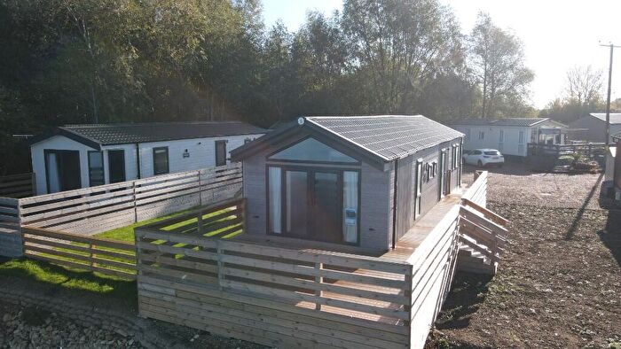 2 Bedroom Lodge For Sale In Tallington Lakes, PE9