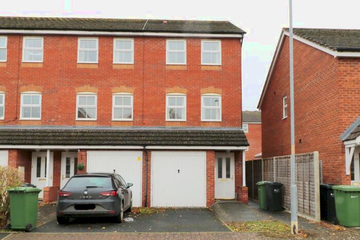2 Bedroom Semi-Detached House To Rent In Kernal Road, Hereford, HR4