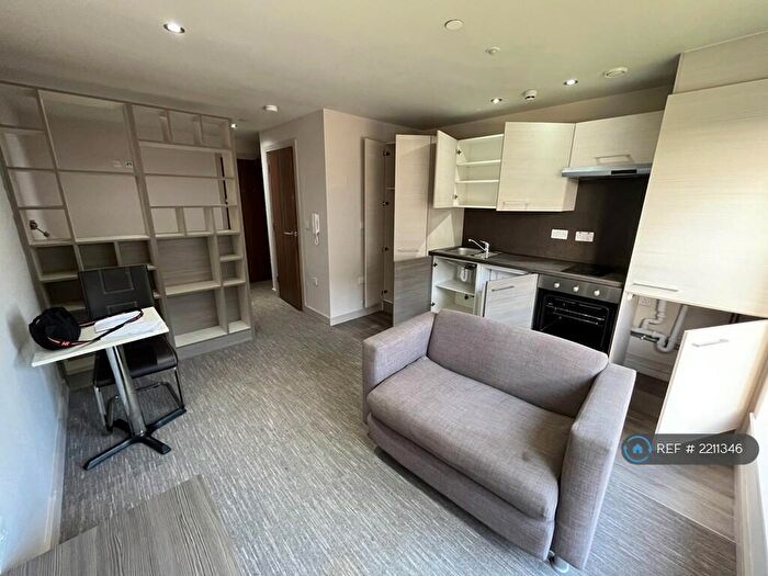 Studio To Rent In Crook Street, Bolton, BL3