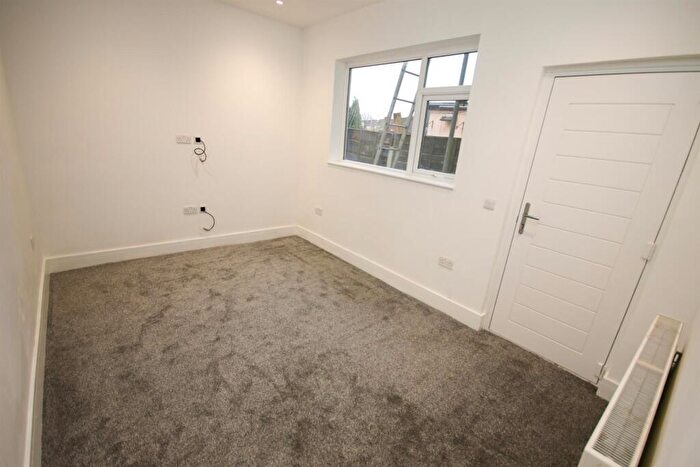 1 Bedroom Flat To Rent In Parrin Lane, Eccles, M30
