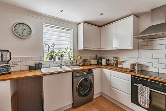 3 Bedroom Semi-Detached House For Sale In Horley Road, Redhill, Surrey, RH1